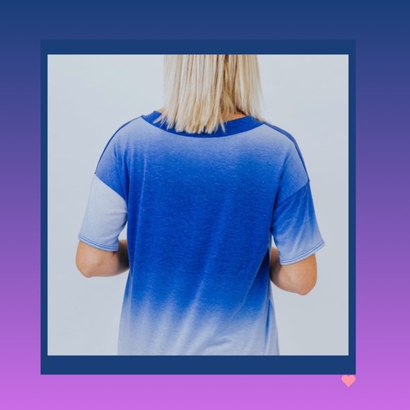 Against The Wind Ombre Top in Navy - Picture 2 of 5